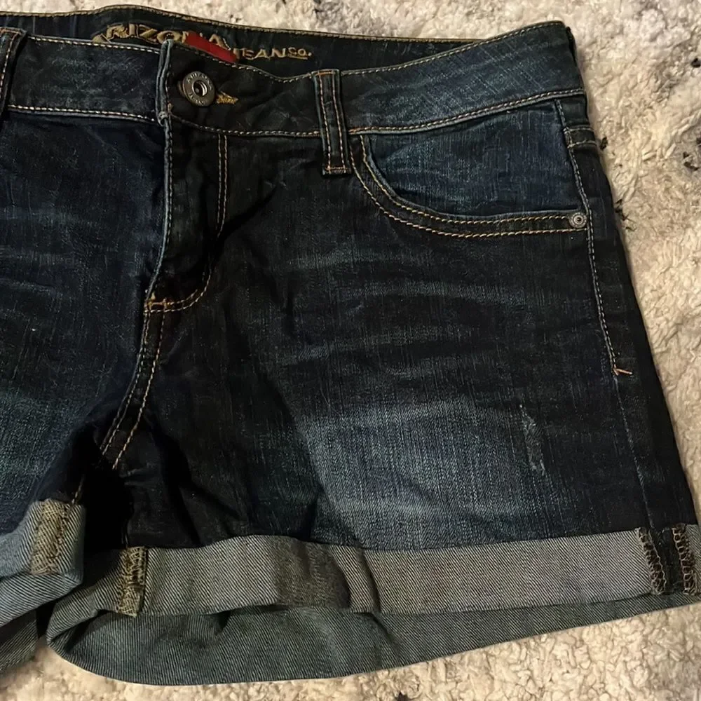 Dark blue Jean shorts women’s size 7